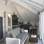 White - Jacuzzi, Swimming Pool & View Appartamento Lezzeno