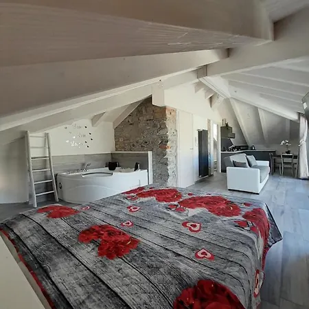 Appartement White - Jacuzzi, Swimming Pool & View