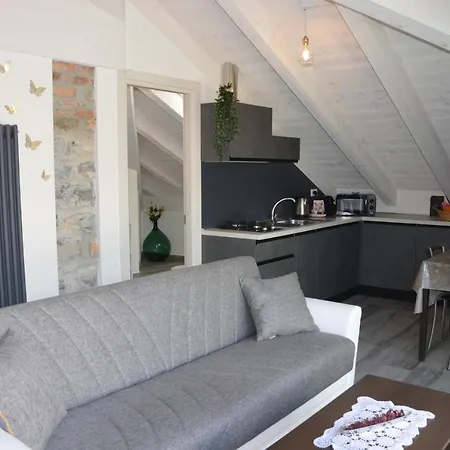 Apartmán White - Jacuzzi, Swimming Pool & View Lezzeno