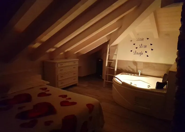 Lägenhet White - Jacuzzi, Swimming Pool & View Lezzeno