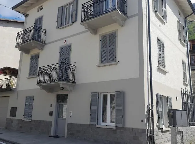 Apartment White - Jacuzzi, Swimming Pool & View Lezzeno