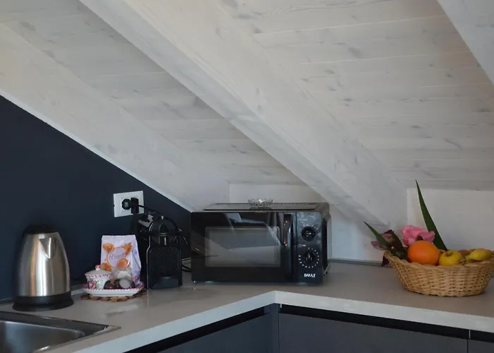 Apartment White - Jacuzzi, Swimming Pool & View Lezzeno