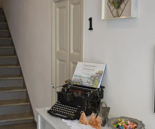 White - Jacuzzi, Swimming Pool & View Lägenhet