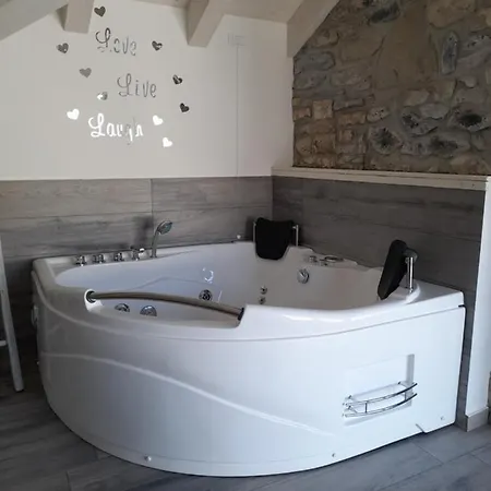 White - Jacuzzi, Swimming Pool & View レッツェノ