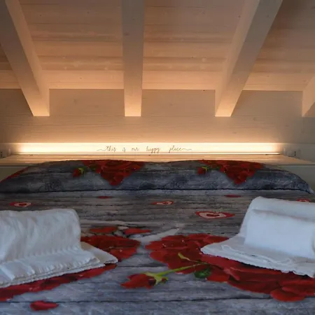 White - Jacuzzi, Swimming Pool & View アパート レッツェノ