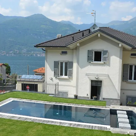 Apartment White - Jacuzzi, Swimming Pool & View